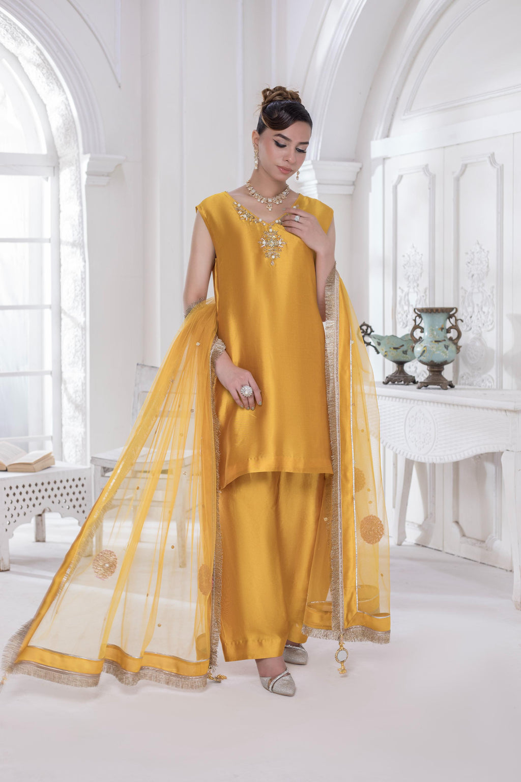 Bano (Mustard-yellow)