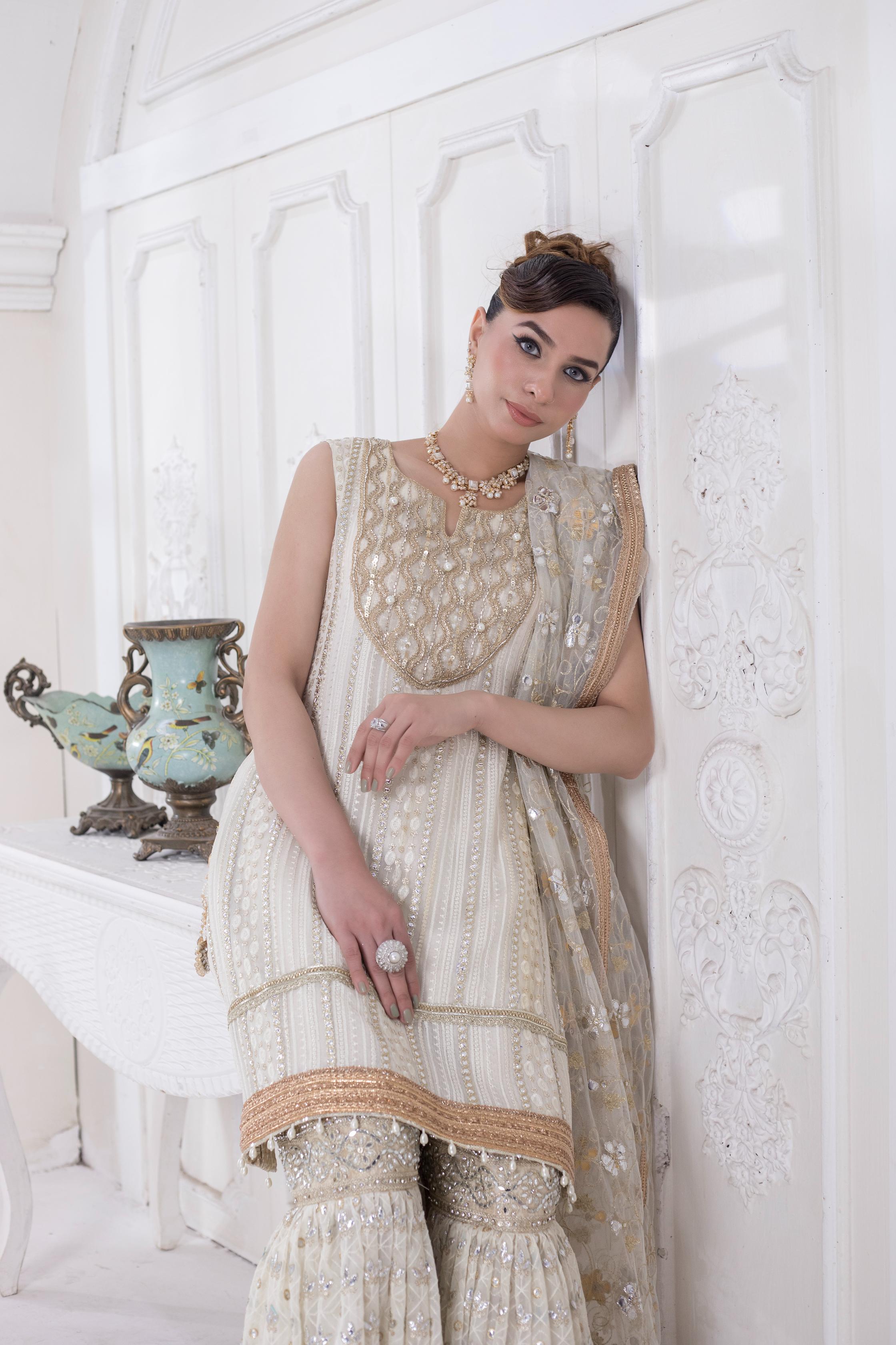 RANU (pearl-white)