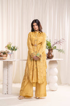 SIYAH (golden-yellow)