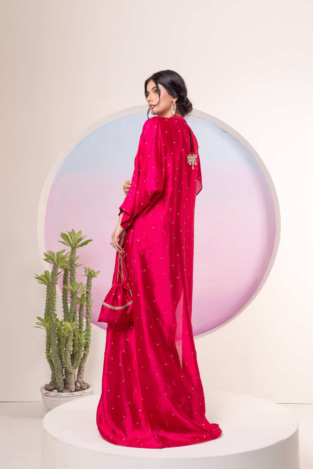 ALARA (bright-pink)