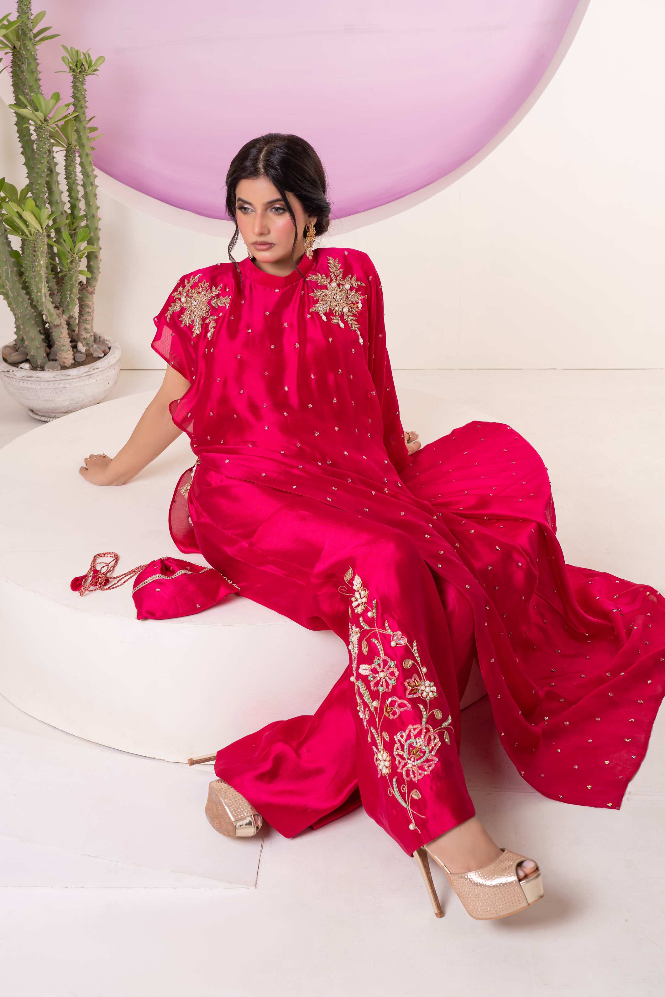 ALARA (bright-pink)