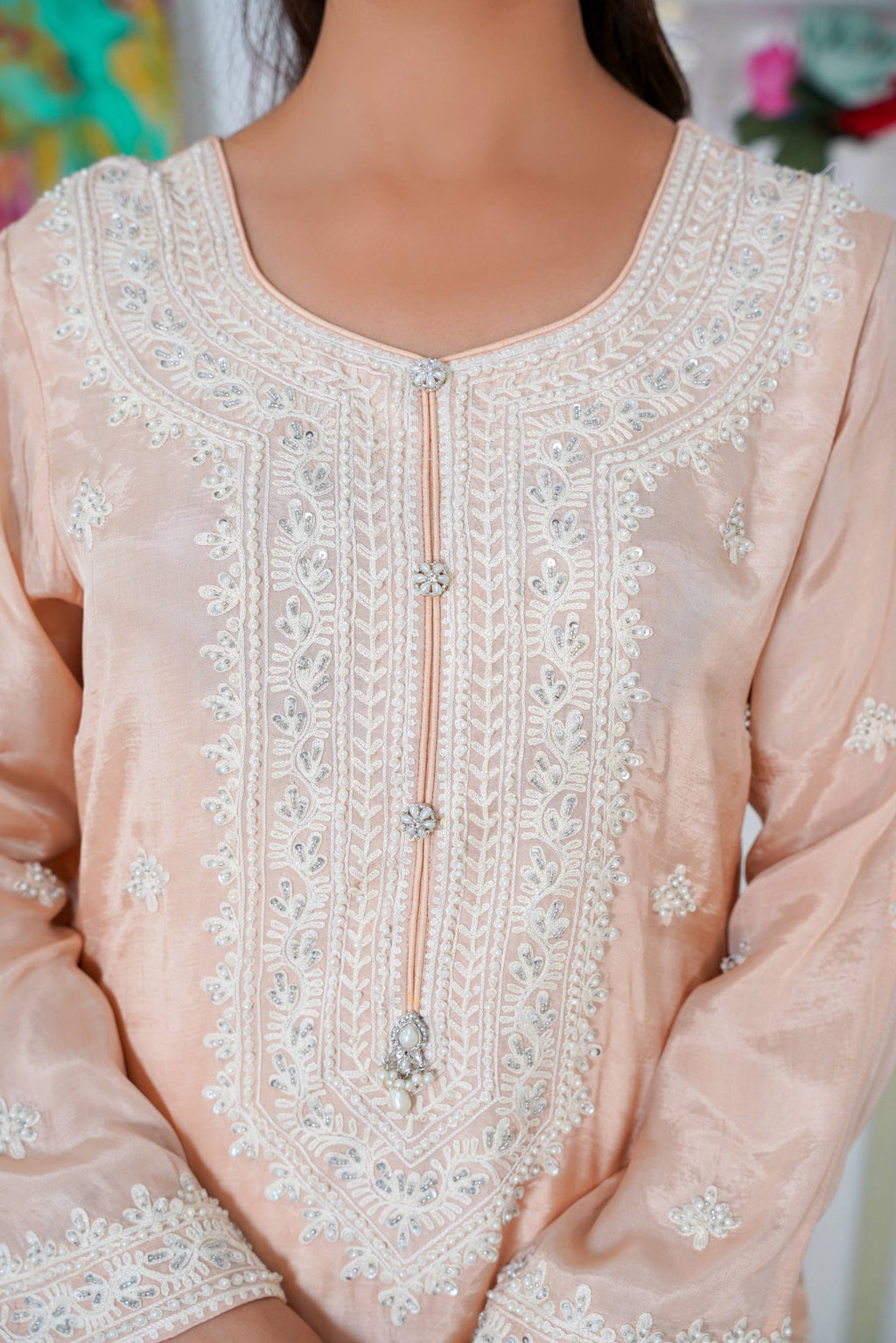 NOOR (soft pink)