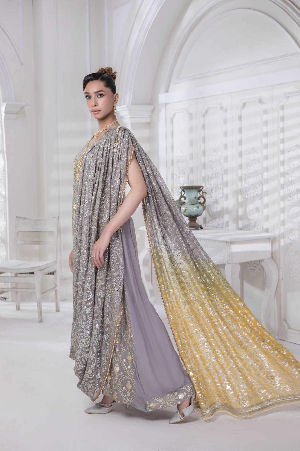 NOOR JAHAN (gray)